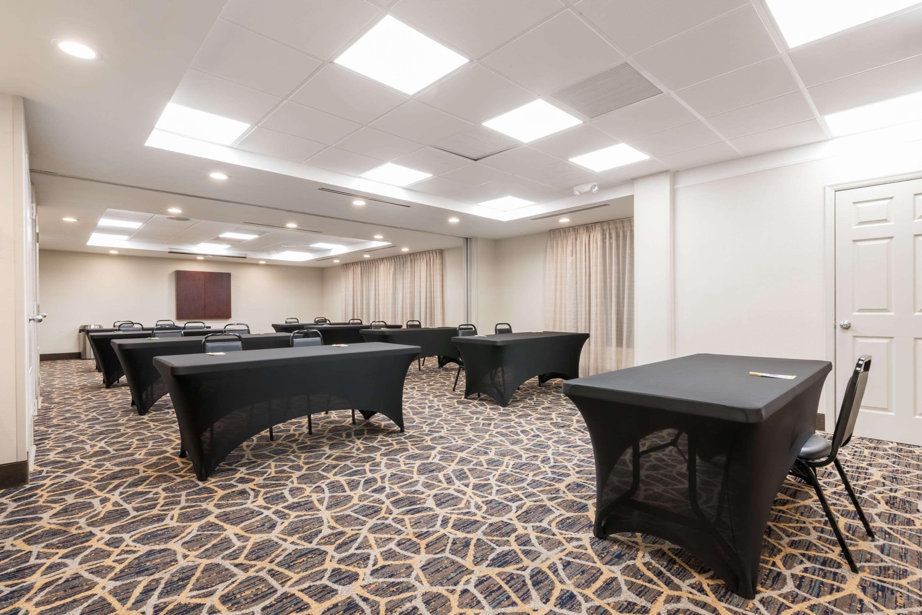 Days Inn By Wyndham Horsham Philadelphia Exteriér fotografie