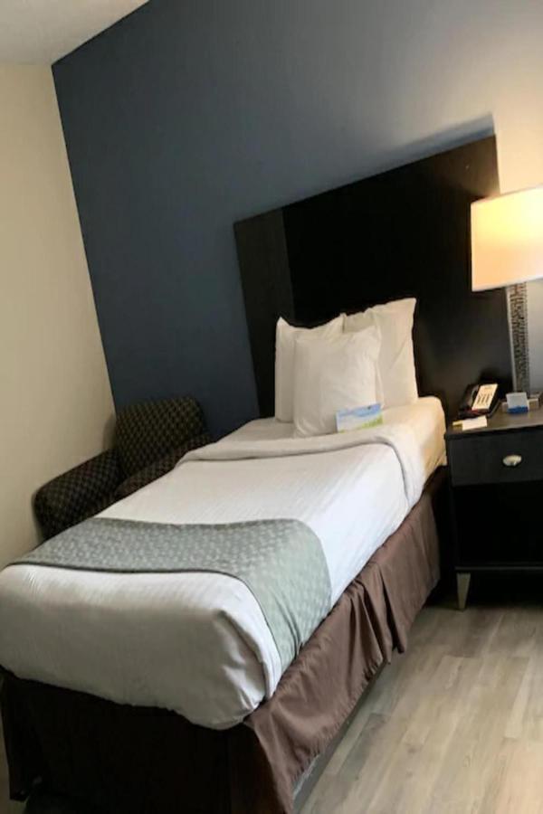 Days Inn By Wyndham Horsham Philadelphia Exteriér fotografie
